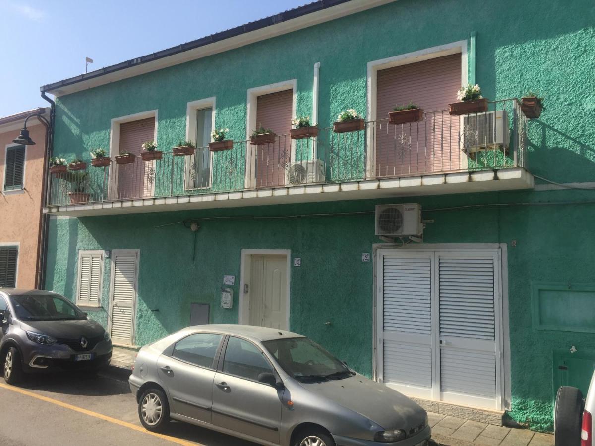 Case Del Mar Nel Centro Storico Santa Teresa Gallura Exterior photo
